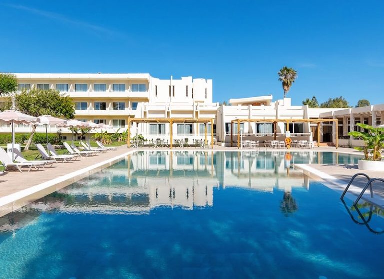 smart club afandou bay village grece ovoyages 01 768x557